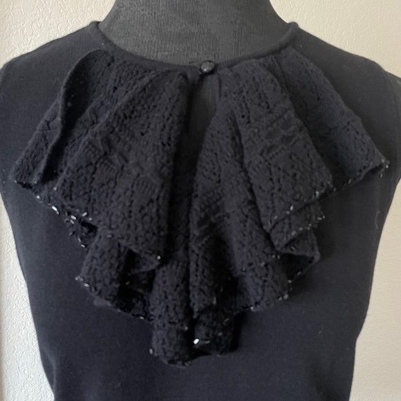 #8 Lauren Ralph Lauren Ruffled Sleeveless Black Top - Picture 4 of 7